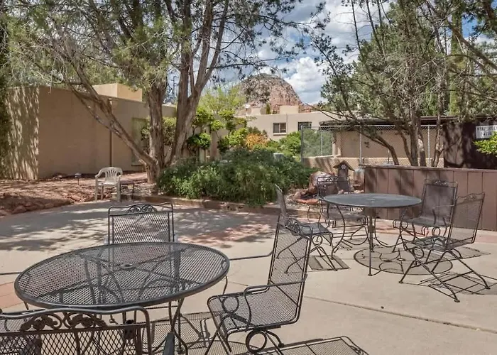 Heart Of Hideaway In The Desert