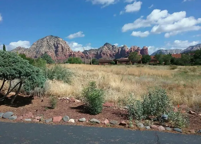 Heart Of Hideaway In The Desert *